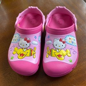 Hello Kitty Crocs